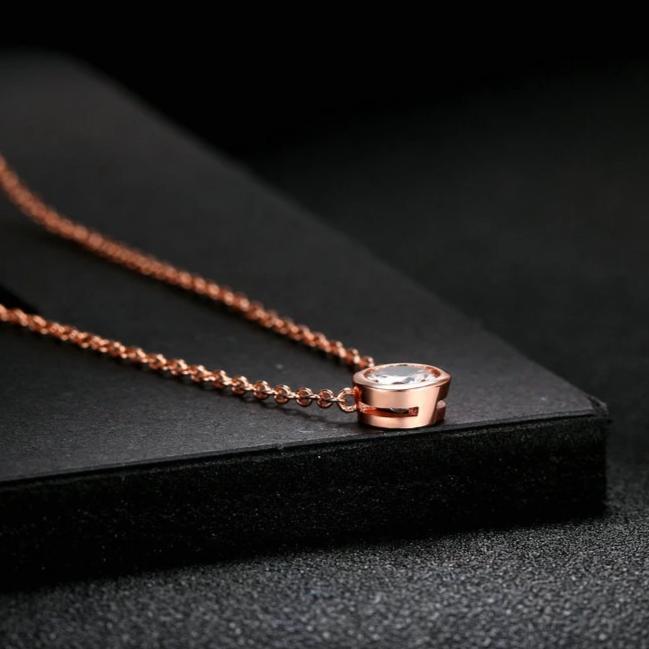 Lucia's 1 Carat Round Gemstone